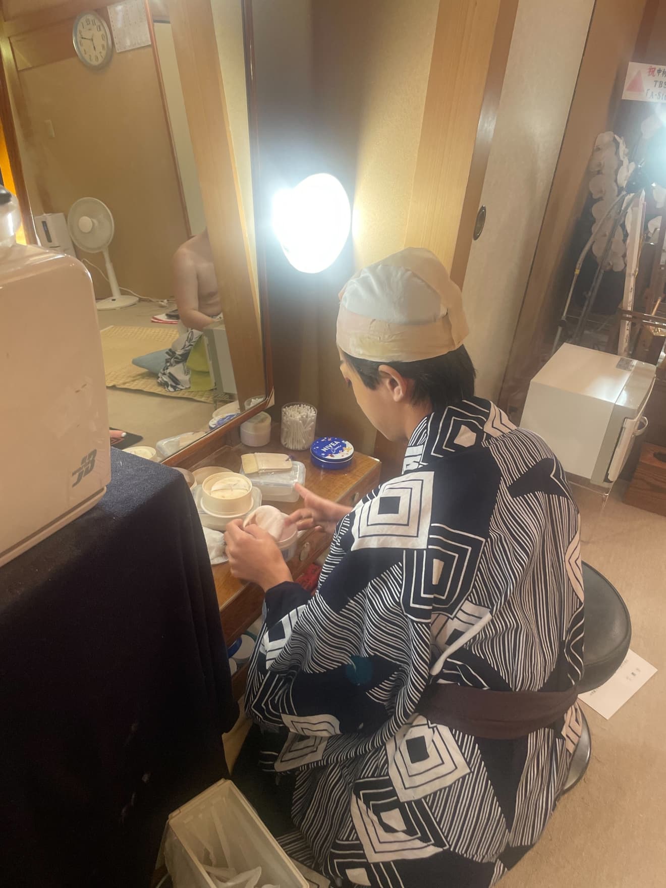 Preparing the make-up